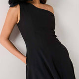 Exquisite One-Shoulder Corsage Midi Dress
